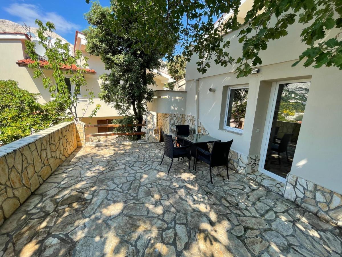 Apartment Victoria Стара Башка Экстерьер фото