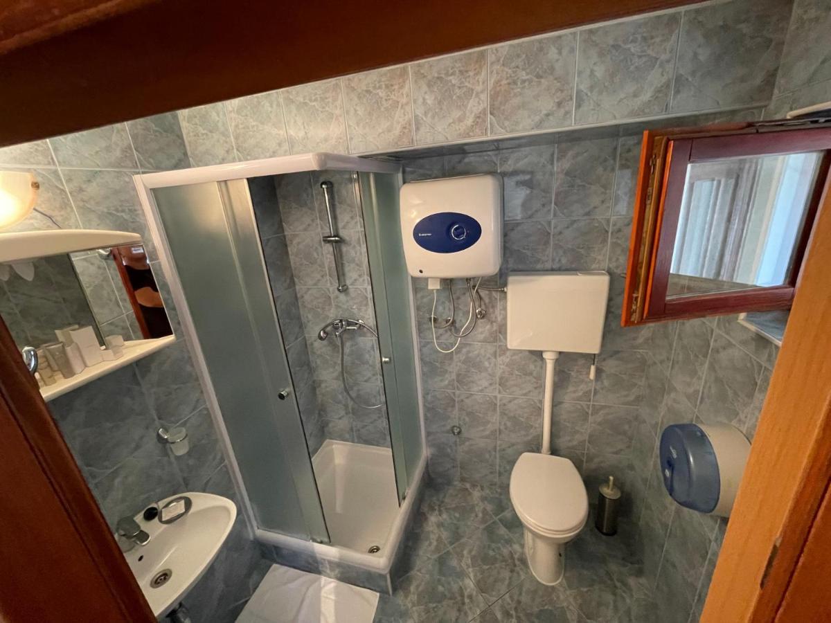 Apartment Victoria Стара Башка Экстерьер фото
